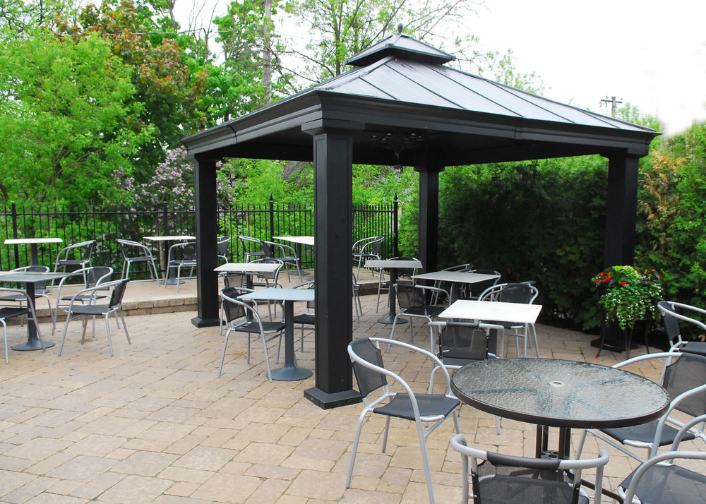 St Andrew Suites Fergus Exterior foto